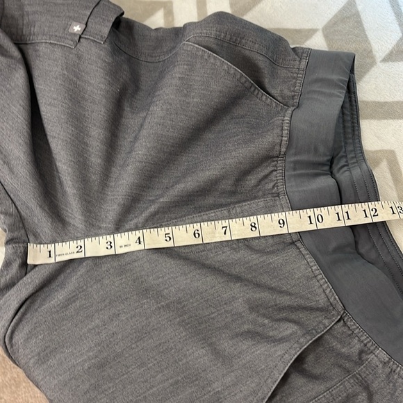 FIGS Axim Cargo Pant Graphite Grey size Small Medical Scrubs - Picture 8 of 9